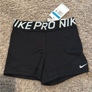 NWT Nike Pro Dri-fit 3” shorts
